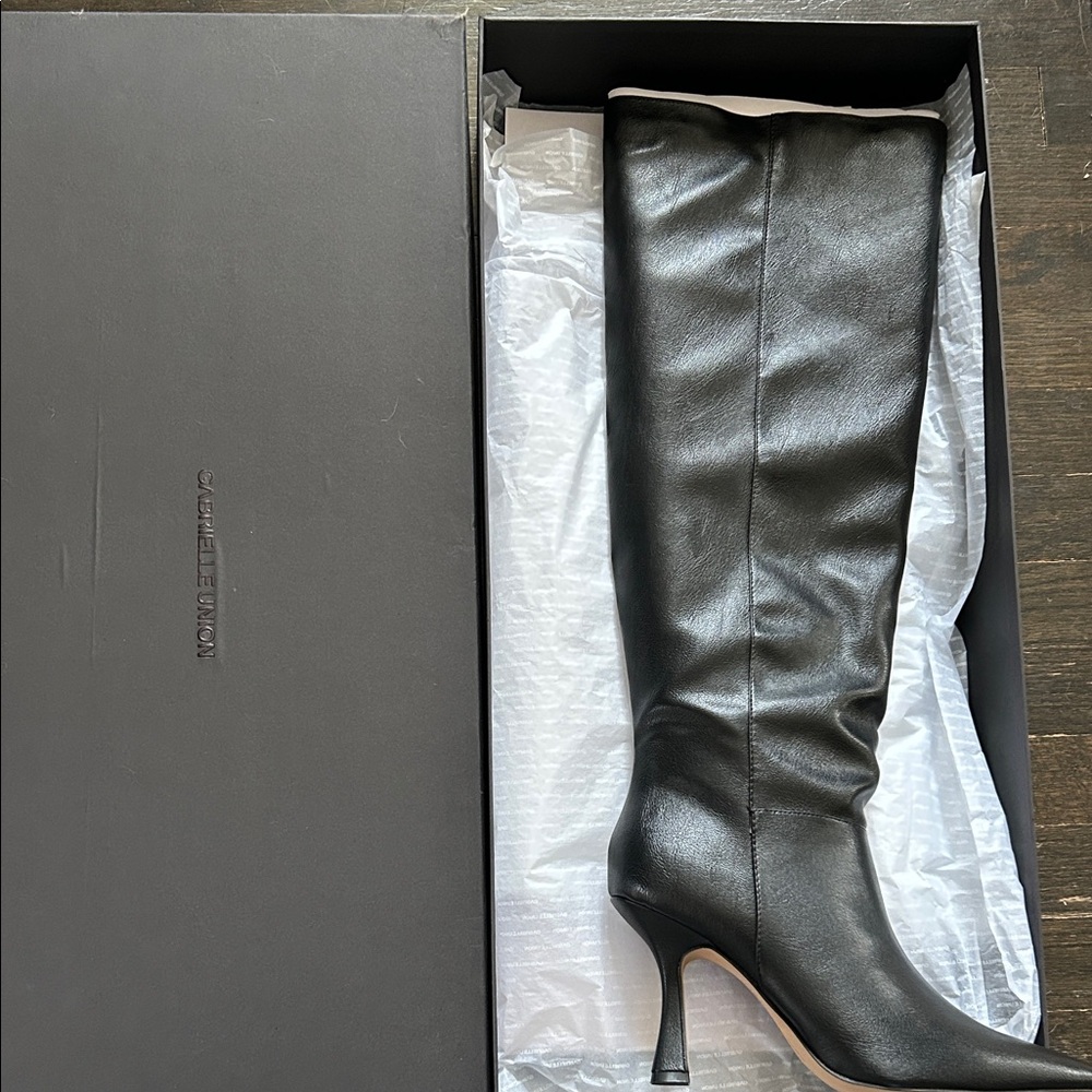 Chic Black Leather Heeled Boots
